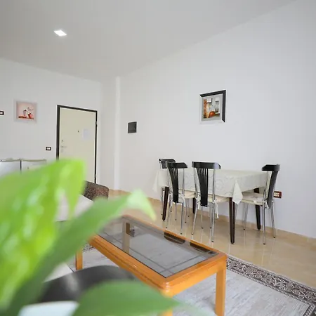 Blue Bay Apartment *